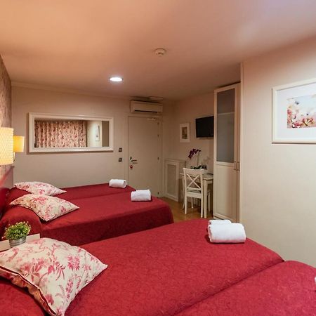 Hostal Matheu Madrid Exterior photo