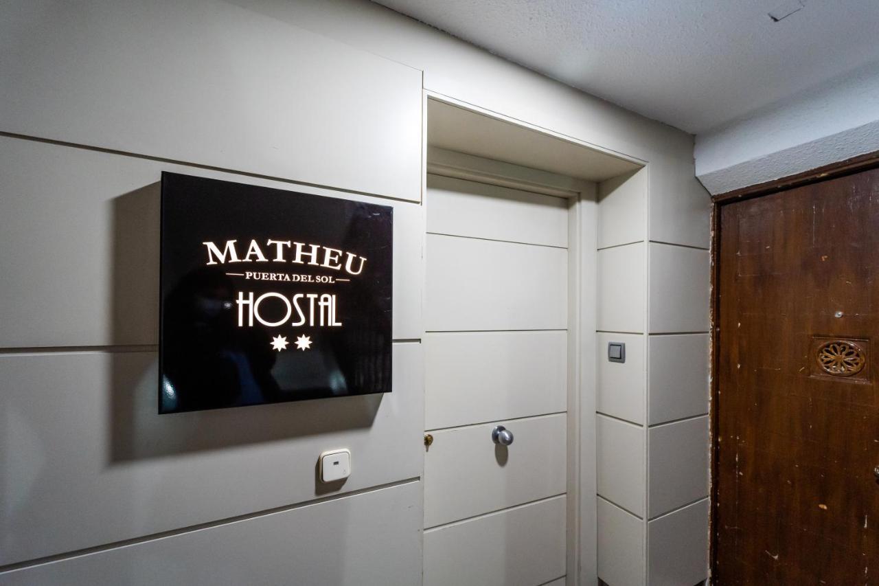 Hostal Matheu Madrid Exterior photo