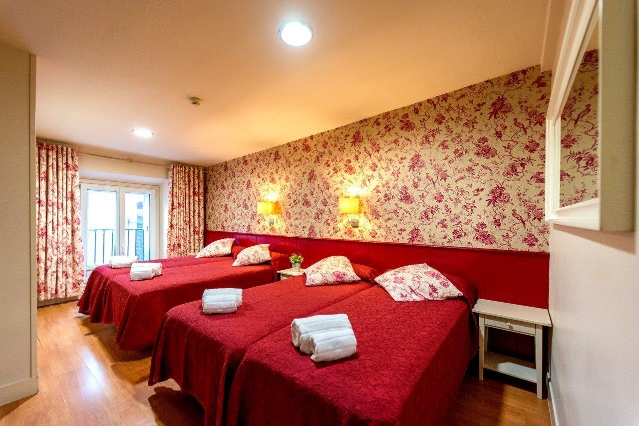 Hostal Matheu Madrid Exterior photo